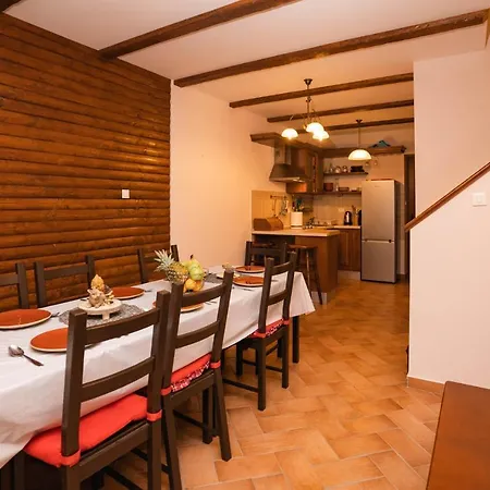 Forest House Ivan Mrkopalj